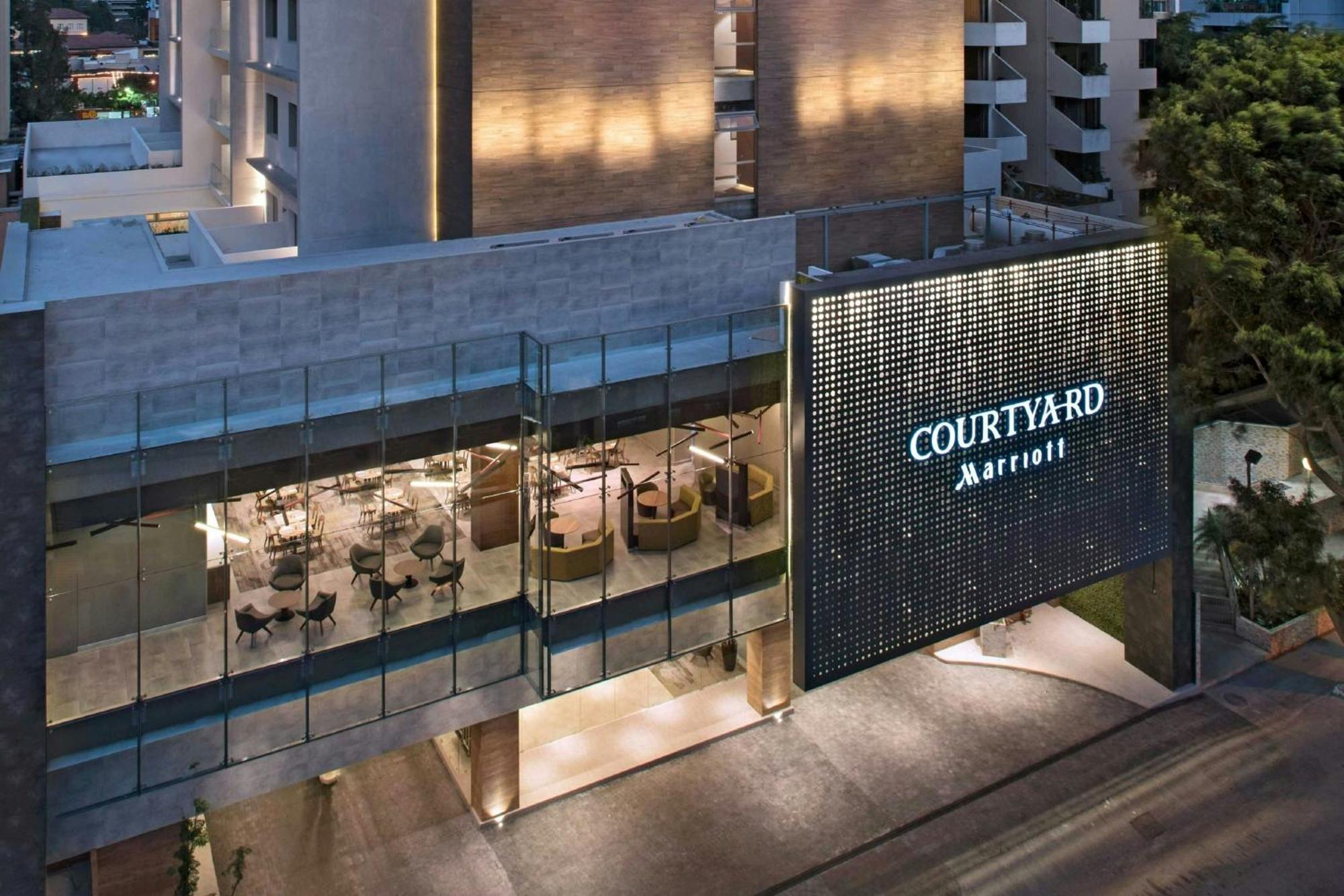 Courtyard By Marriott Guatemala City Exterior photo